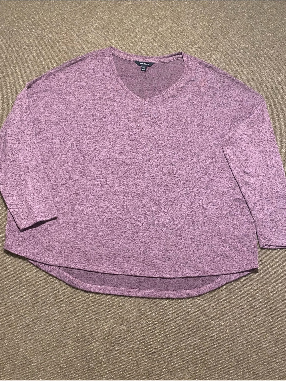 Well Worn Heathered Mauve V-Neck Sweater Very Soft!